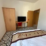 Gaestehaus Linh Отель Эденкобен
