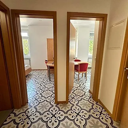 Gaestehaus Linh Hotel *