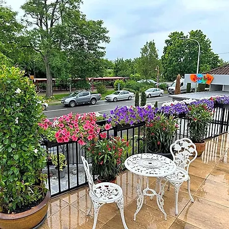 Hotel Gaestehaus Linh