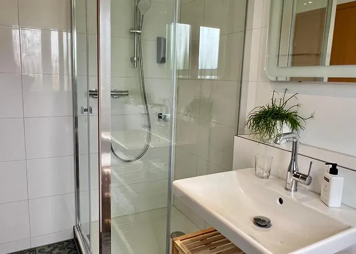 Hotel Gaestehaus Linh *