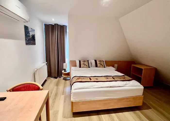 Hotel Gaestehaus Linh Edenkoben