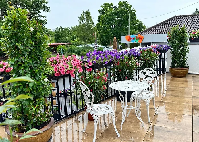 Hotel Gaestehaus Linh *