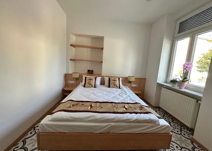 Hotel Gaestehaus Linh